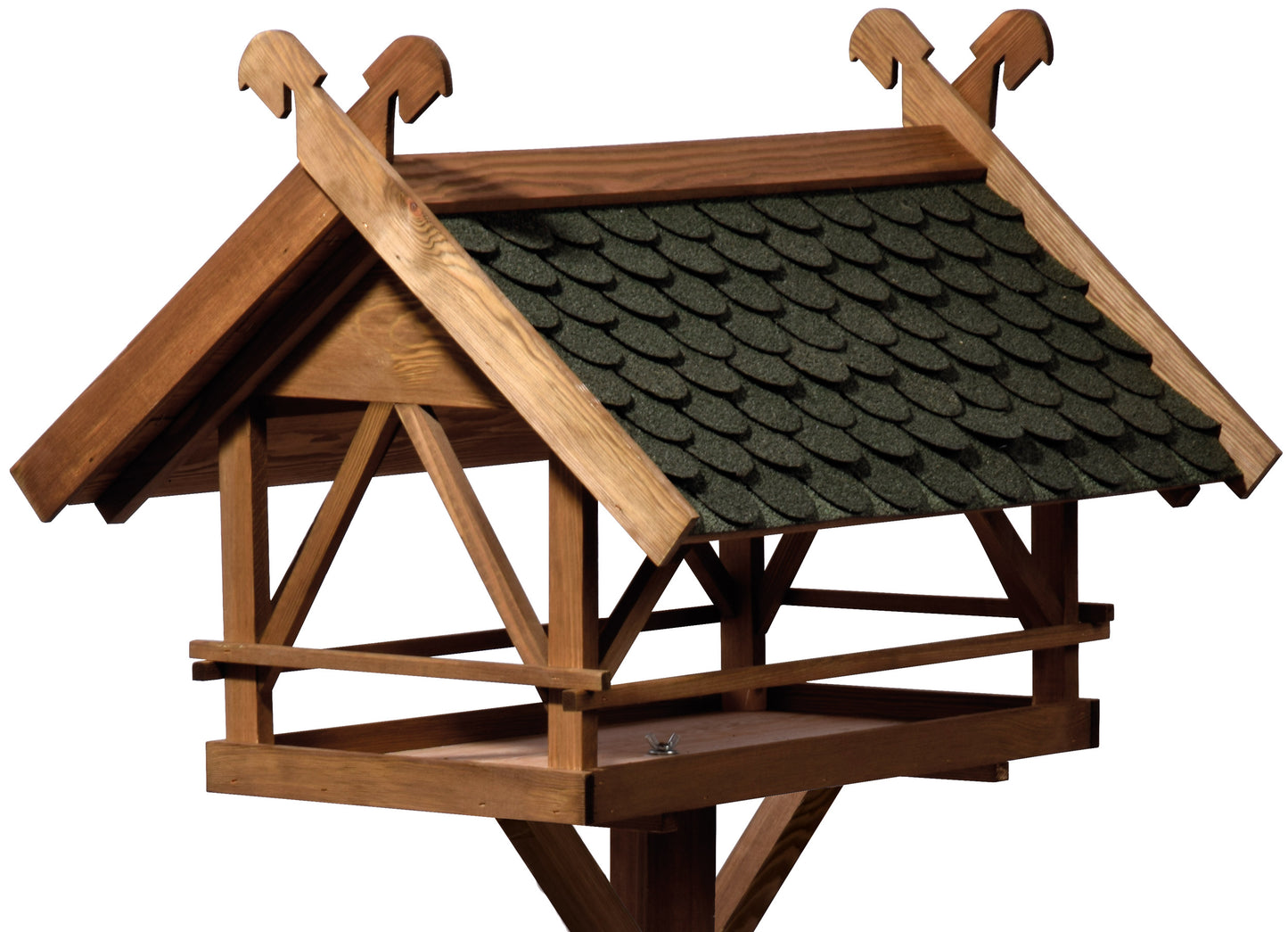 Detailansicht des großen Vogelfutterhauses mit grünem Bitumendach und rustikalem Design.