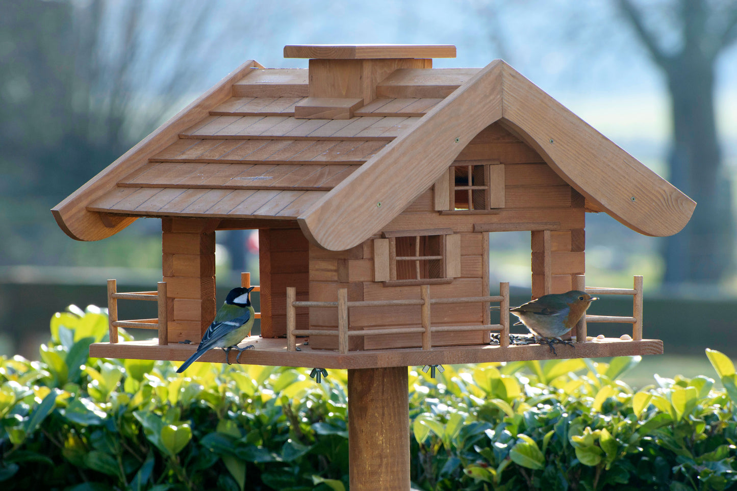 Art. 98370e - Großes Vogelfutterhaus "Almütte"