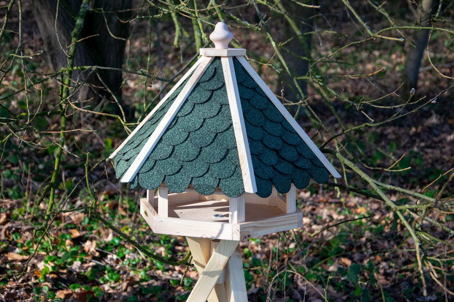 Art. 98521FSCe -Große 6-eckige Vogelvilla mit grünen Bitumenschindeln