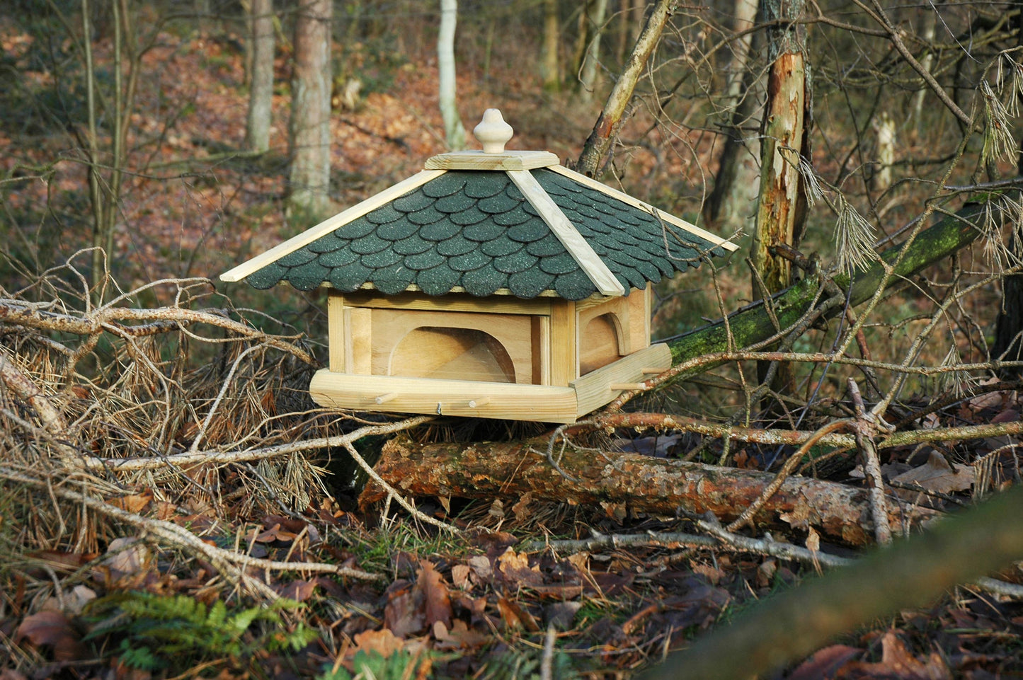 Art. 98700e - Vogelhaus mit 4 Futter-Schubladen | Grün