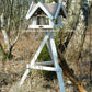 Art.47300e - Weißer Vogelhaus-Ständer aus Kiefernholz, dreibeinig