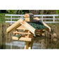 Massives Vogelfutterhaus aus imprägniertem Kiefernholz mit grünem Bitumendach und praktischem Futtersilo, montiert auf einem Ständer.