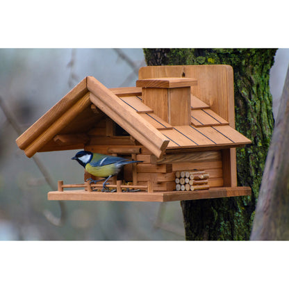 Vogelfutterhaus im Berghütten-Design – Robustes Vogelhaus aus Kiefernholz, ideal für den Garten.
